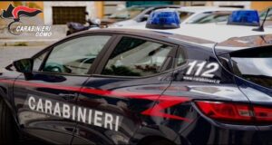 Bivacca nel cortile di un condominio, marocchino irregolare di 33 anni denunciato dai carabinieri