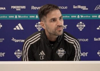 Cesc Fabregas durante la presentazione di Inter-Como