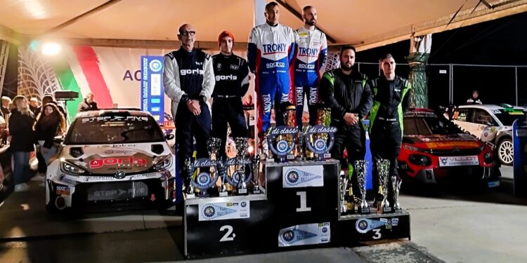 Il podio della gara andata in scena a Castelletto di Branduzzo