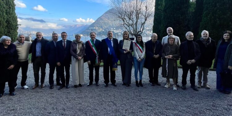 benemerenze alla memoria di don Roberto Malgesini