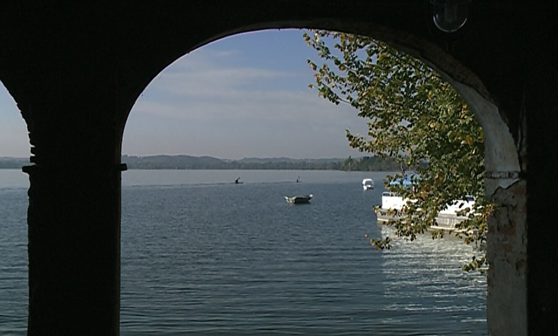 Brutte notizie per il lago di Pusiano: è il più inquinato della provincia di Como per la presenza di Pfas