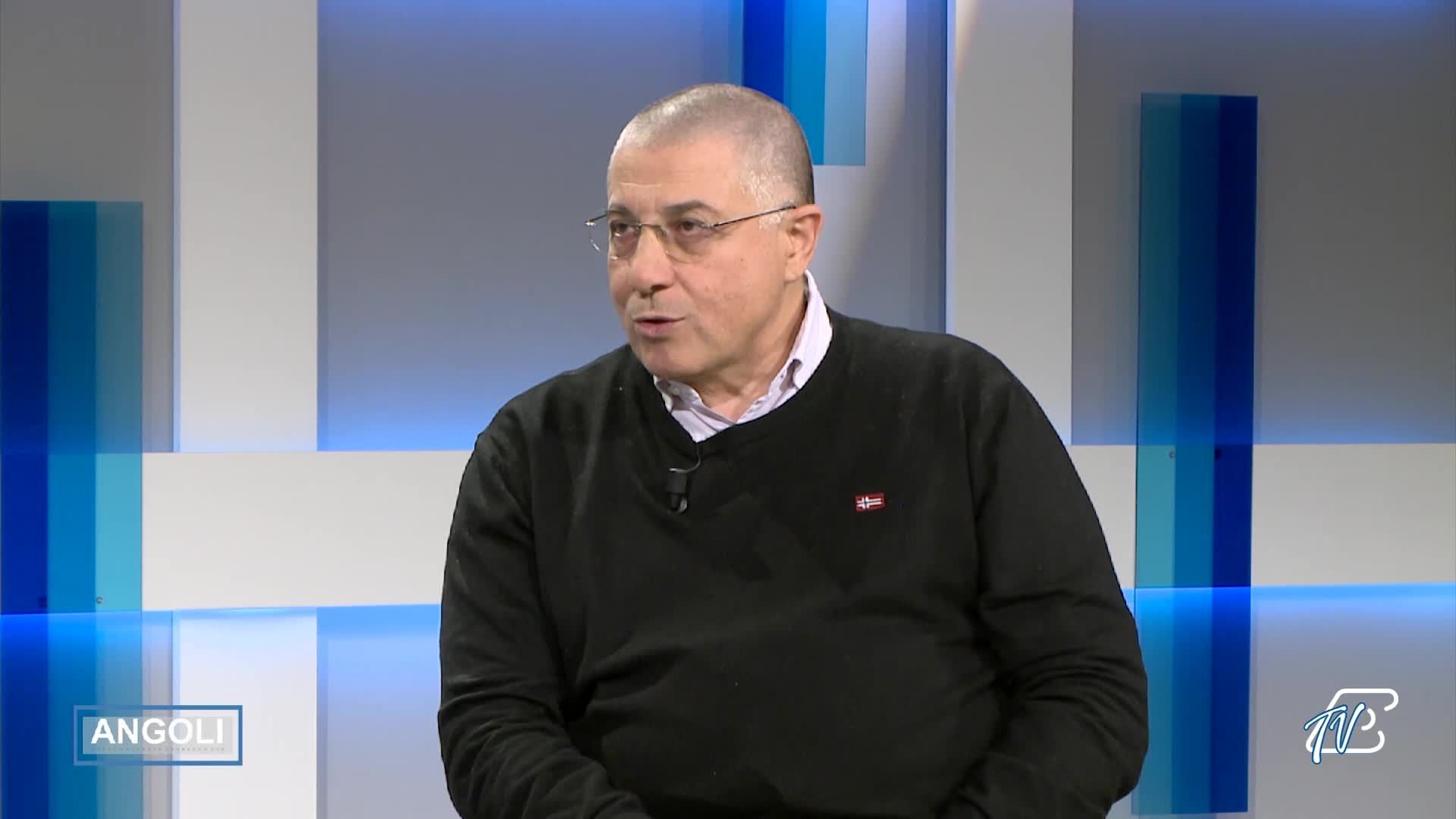 ANGOLI 22/1/2026: VALENTINO GARAVANI – ADDIO ALLO STILISTA CHE AMAVA LA BELLEZZA