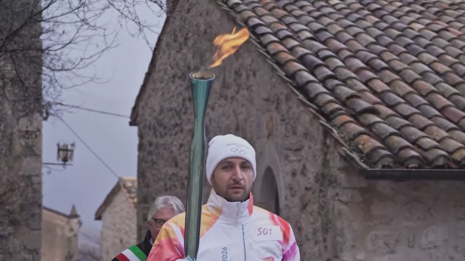 Il passaggio della fiamma olimpica a Como: le limitazioni viabilistiche previste per il 3 febbraio