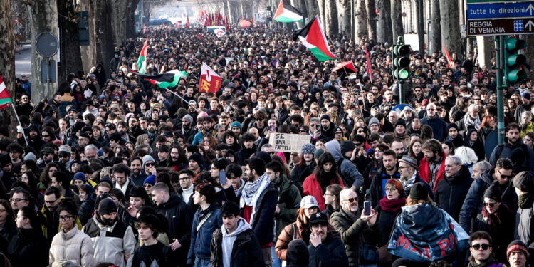 I tre spezzoni si sono uniti lungo il Po