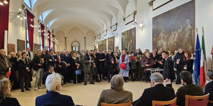 Restituiti al pubblico venti dipinti e otto sculture