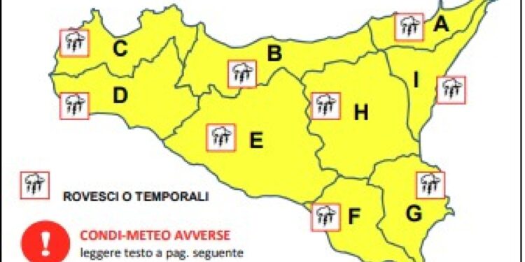 Copiosa nevicata sull'Etna