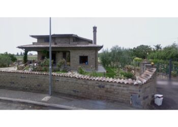 Domani nuovo sopralluogo nella villetta e nell'azienda dell'indagato. Si cerca l'arma