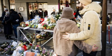 Conferenza stampa sulla tragedia a Crans-Montana