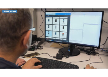 Immagini anche autoprodotte. Indagine della Polizia di Padova