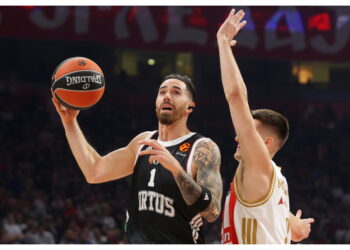 Accusati di lesioni ad un'operatrice di un'ambulanza