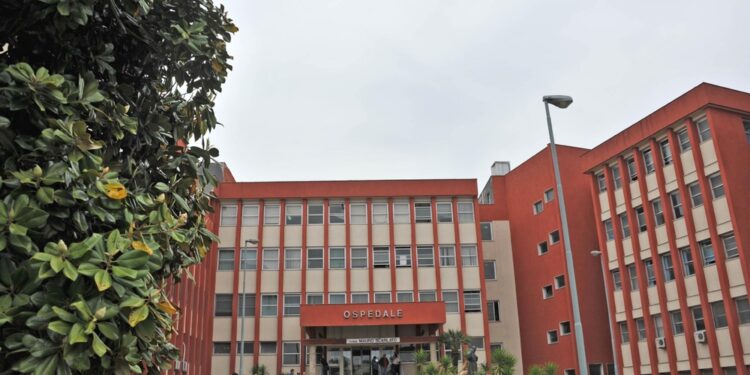 Ferito alla guancia destra