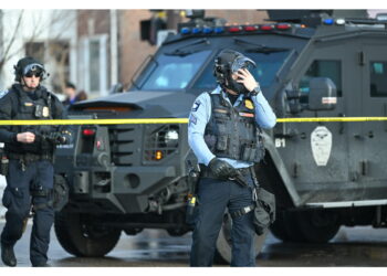 Protestavano contro le deportazioni di immigrati detenuti