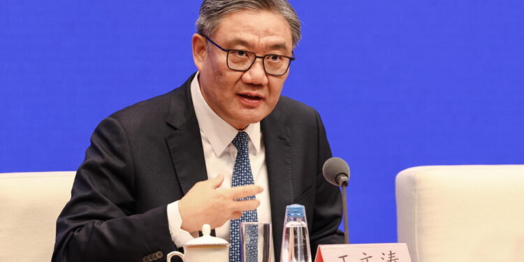 Nel mirino sono finiti tutti i prodotti a duplice uso