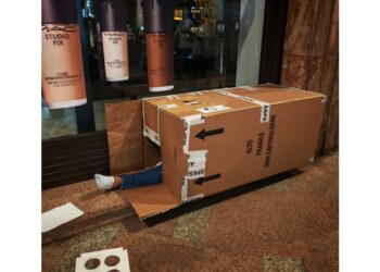 Il corpo trovato sotto un cavalcavia