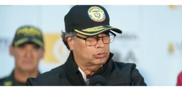 Il presidente accusa la guerriglia di stragi e traffici illeciti