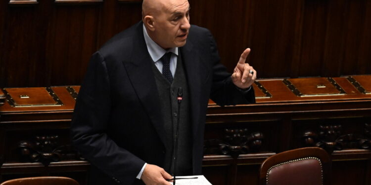 Il ministro a Borghi (Lega): 'Dialogo prevalga