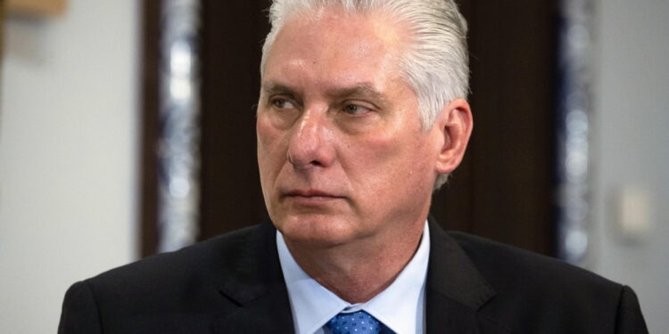 Il presidente Díaz-Canel: 'Manteniamo solo contatti tecnici'