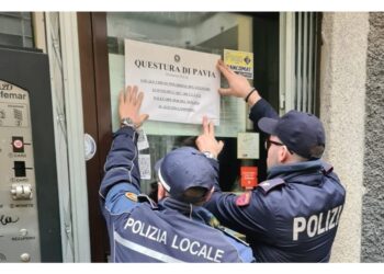 Locale raggiungibile solo attraverso una scala a chiocciola e privo di uscite di sicurezza