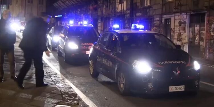 L'aggressore è già stato portato in caserma dai carabinieri