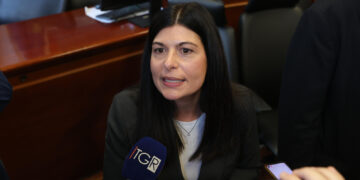 La Commissione parlamentare deposita un documento di quasi 200 pagine