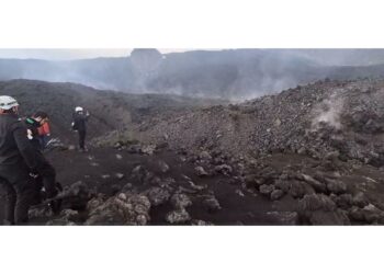 Scenario eruttivo in una zona desertica