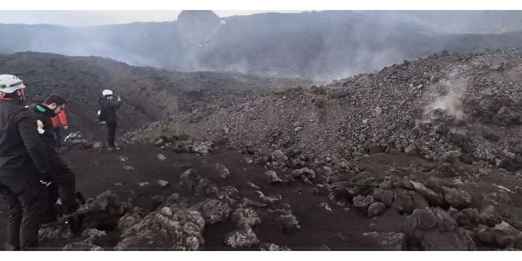Scenario eruttivo in una zona desertica