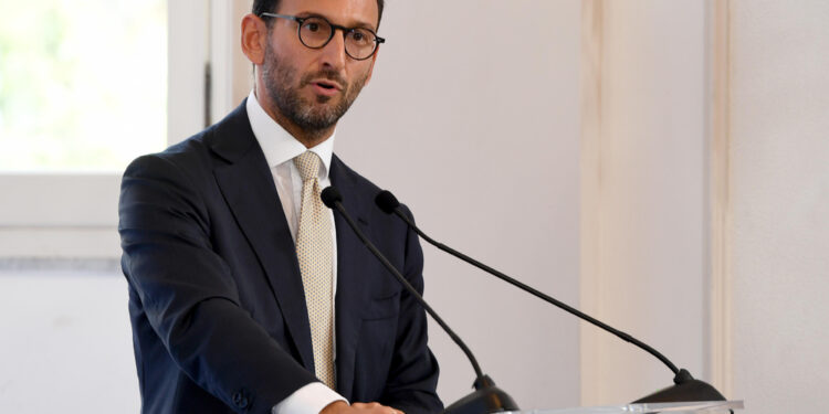 Nevi sulla nomina alla presidenza della Consob: 'Non bisogna dire bugie'