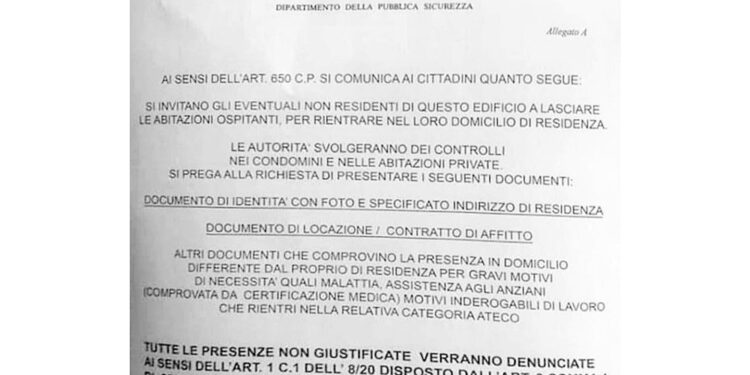 Attaccato agli ingressi di case e condomini dell'Imperiese