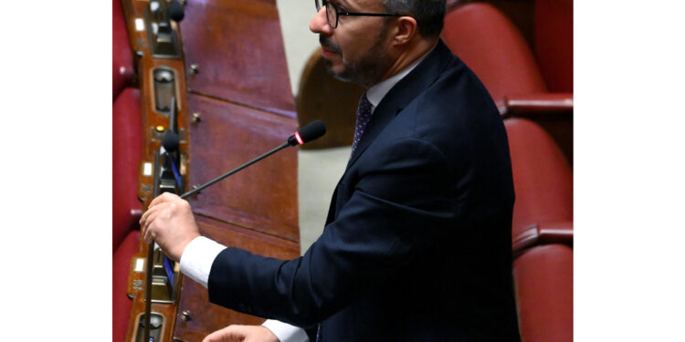 'Favorevoli a tutte le misure che contrastano le armi'