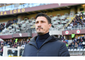 Agguato nella notte a Napoli. Malmenato anche il padre di Pisacane: non rischiano la vita