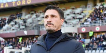 Agguato nella notte a Napoli. Malmenato anche il padre di Pisacane: non rischiano la vita