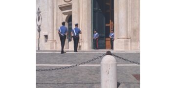 La conferenza si farà? "Sì". 'E' una mia iniziativa di ascolto dei cittadini'