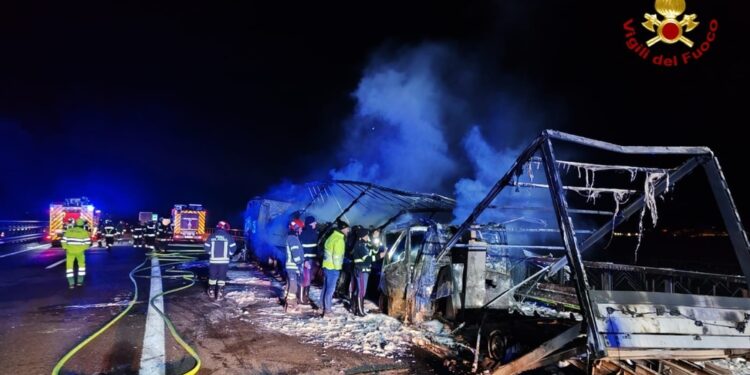 Mezzo pesante era fermo in una piazzola