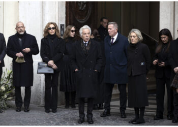 "Lui è qua con noi e abbraccia Roma. Spero i giovani si ispirino a lui"