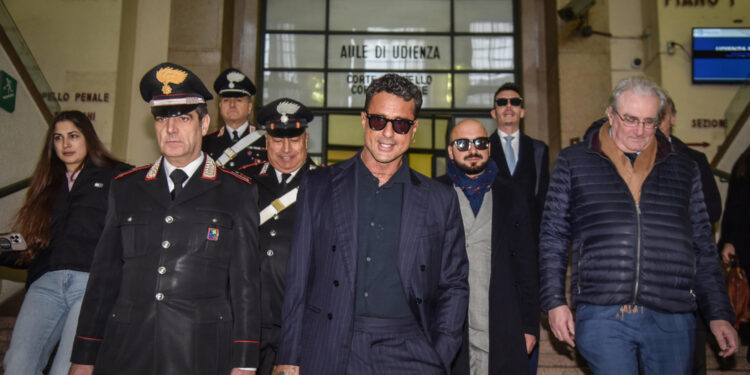 Dovrà rimuovere anche tutti i contenuti già trasmessi