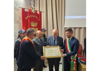 Il figlio alla cerimonia