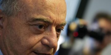 "Mai autorizzato nessun partito ad associare il mio nome a campagna referendaria per sì"