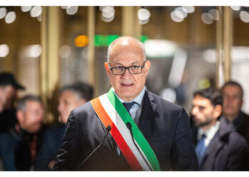 Il sindaco-commissario firma l'ordinanza