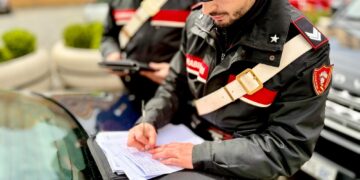 Il pestaggio è finito sui social. Il minorenne è stato denunciato