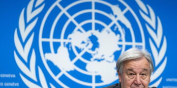 Mentre Trump interviene a Davos