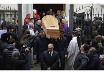 Cerimonia a Monte San Biagio. Il vescovo: 'una violenza lascia senza fiato'