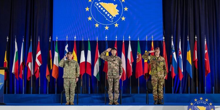 Cerimonia di avvicendamento a Sarajevo con il rumeno Barbu