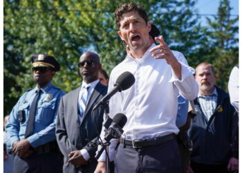 'Ho apprezzato la conversazione con Trump'