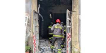 Ipotesi che il rogo sia doloso. Assessore: 'Vogliono bloccare il progetto'