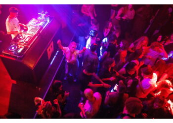 Fontane pirotecniche sulle bottiglie