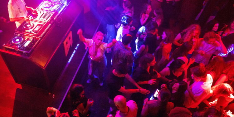 Fontane pirotecniche sulle bottiglie