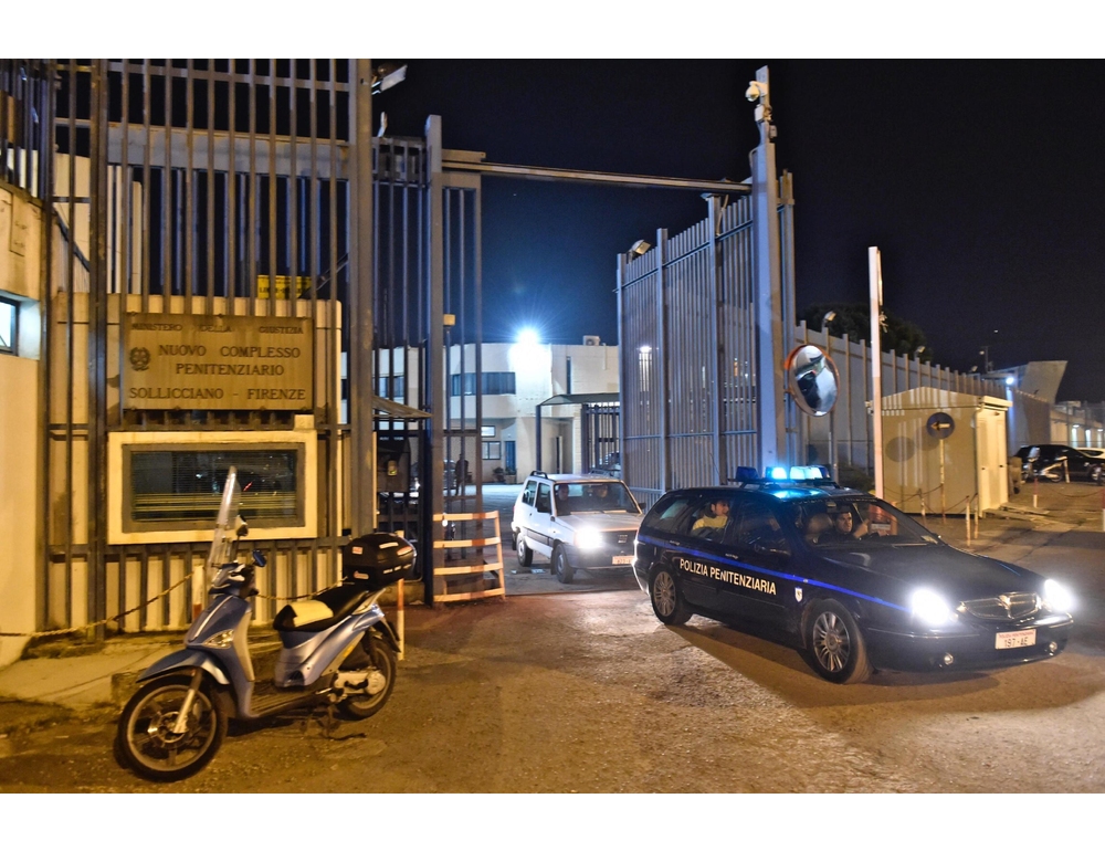 Incendio in un’area del carcere di Sollicciano, 26 evacuati