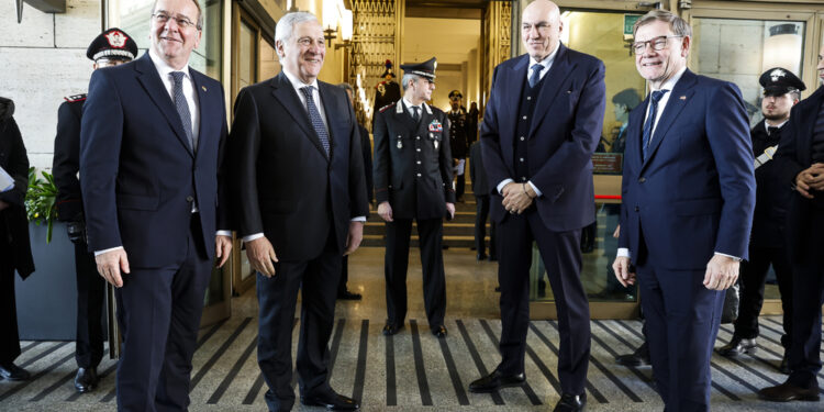 Tajani e Crosetto vedono i colleghi tedeschi alla riunione '2+2'