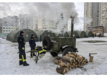 Anche la metropolitana di Kiev è ferma