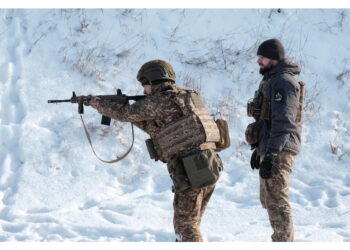 Un drone ha colpito un quartiere della città ucraina